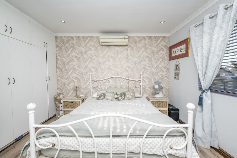 4 Bedroom Property for Sale in Protea Heights Western Cape